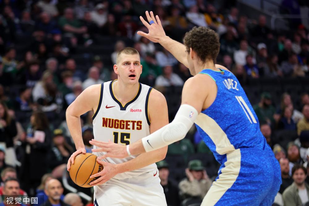 着穆里尼奥 着穆里尼奥